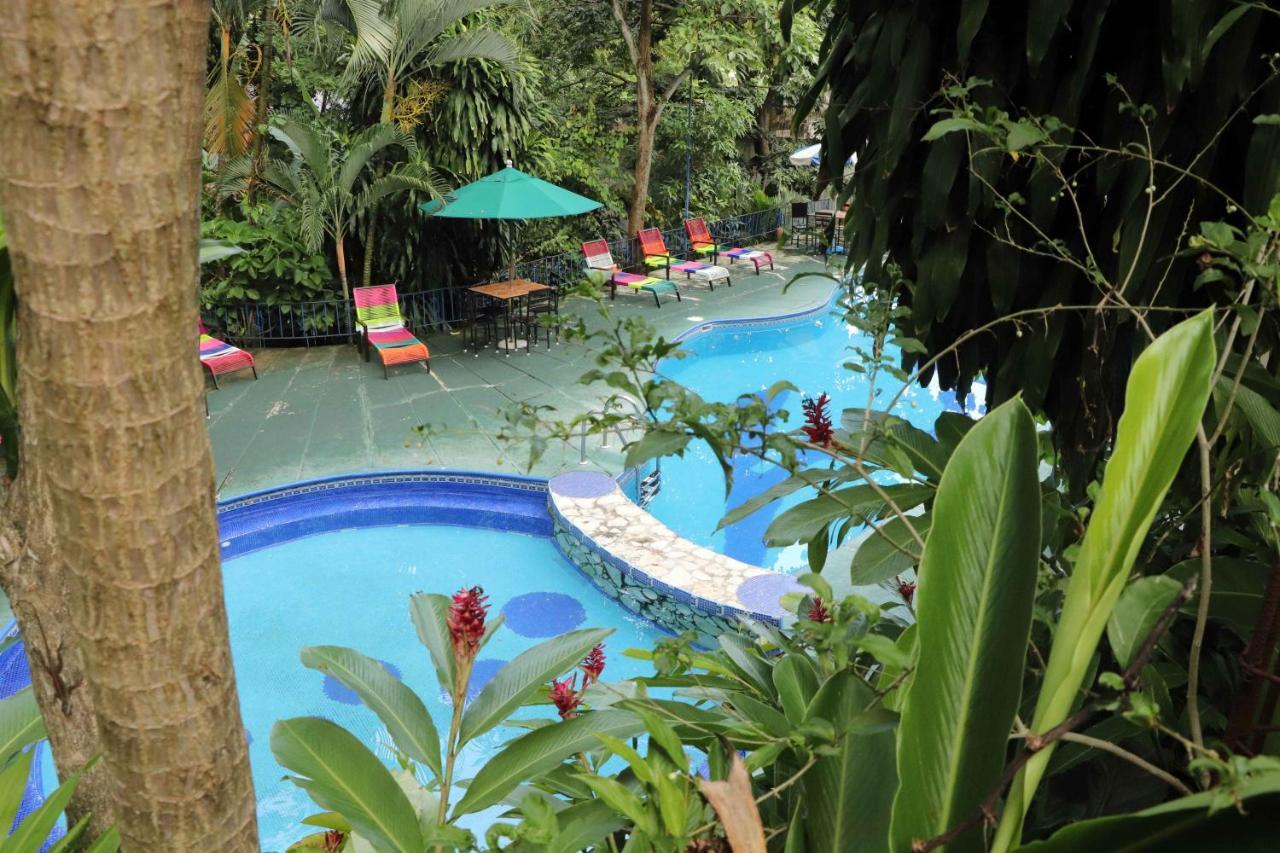 Hotel Quinta Avenida パレンケ エクステリア 写真