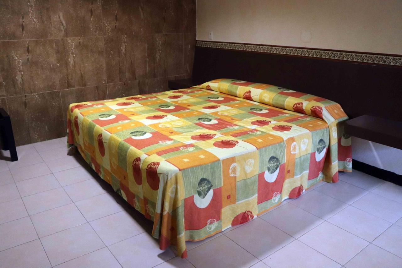 Hotel Quinta Avenida パレンケ エクステリア 写真
